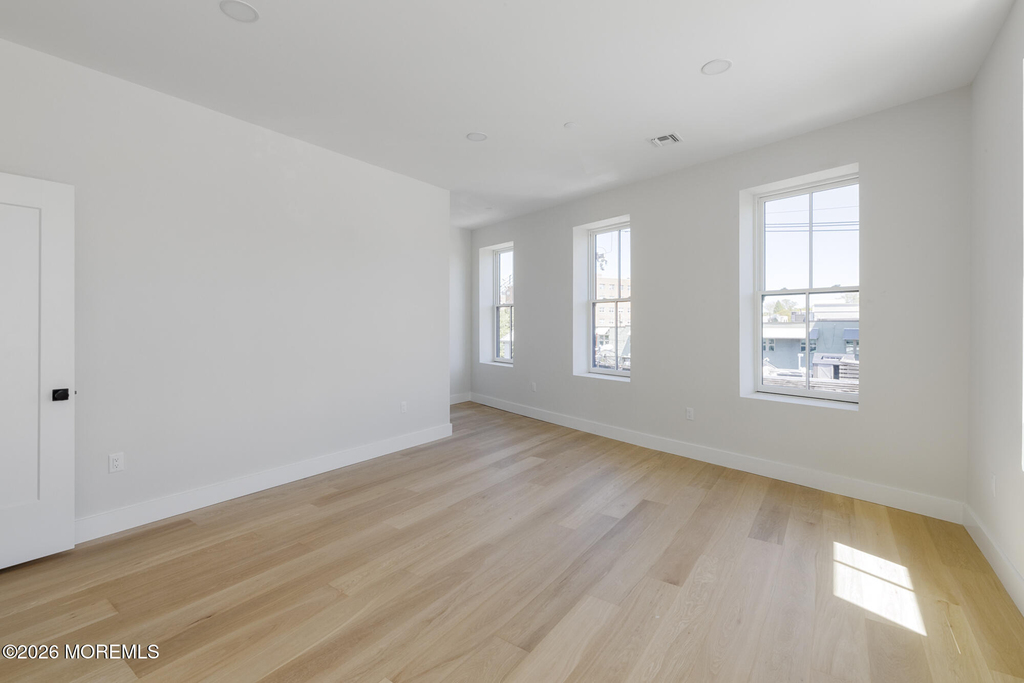 9 Wharf Avenue - Photo 10