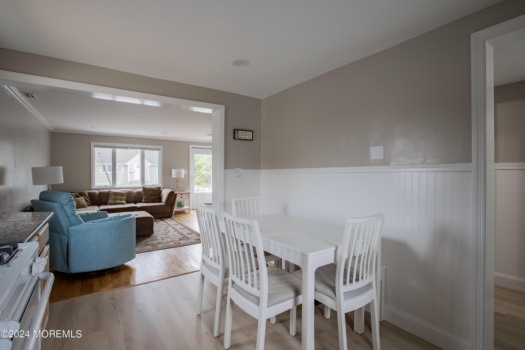 32 Howland Avenue - Photo 4