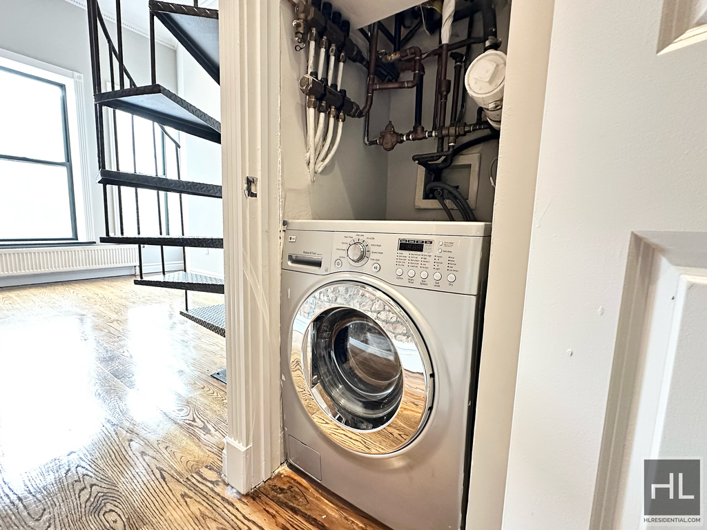 E 13th St. - Photo 6