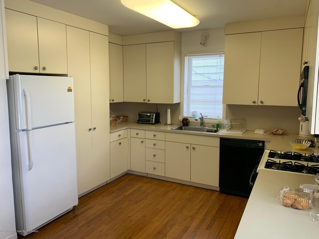9 Wyckoff Street - Photo 3