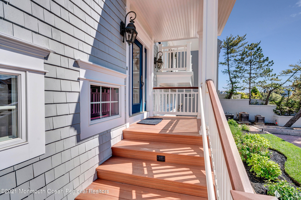 706 Morven Terrace - Photo 3