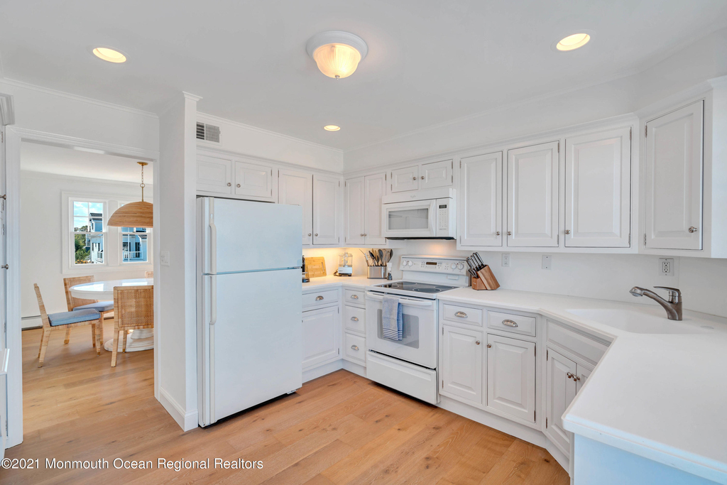 706 Morven Terrace - Photo 17