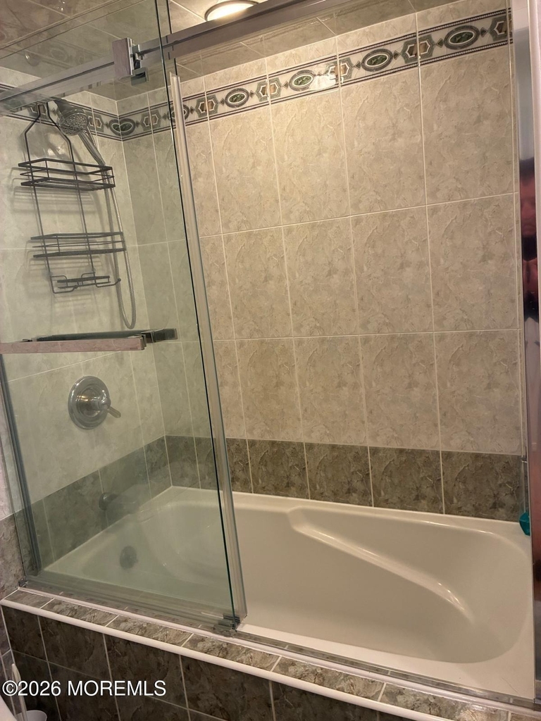 131 Amberly Drive - Photo 16