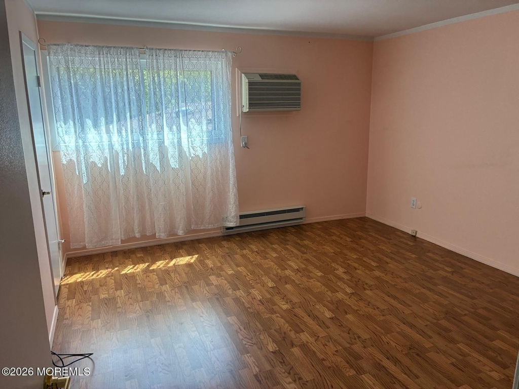 131 Amberly Drive - Photo 3