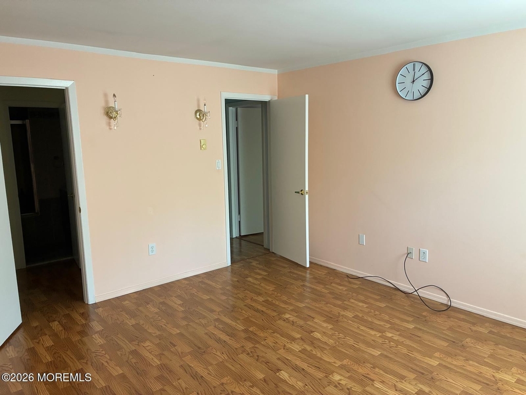 131 Amberly Drive - Photo 2