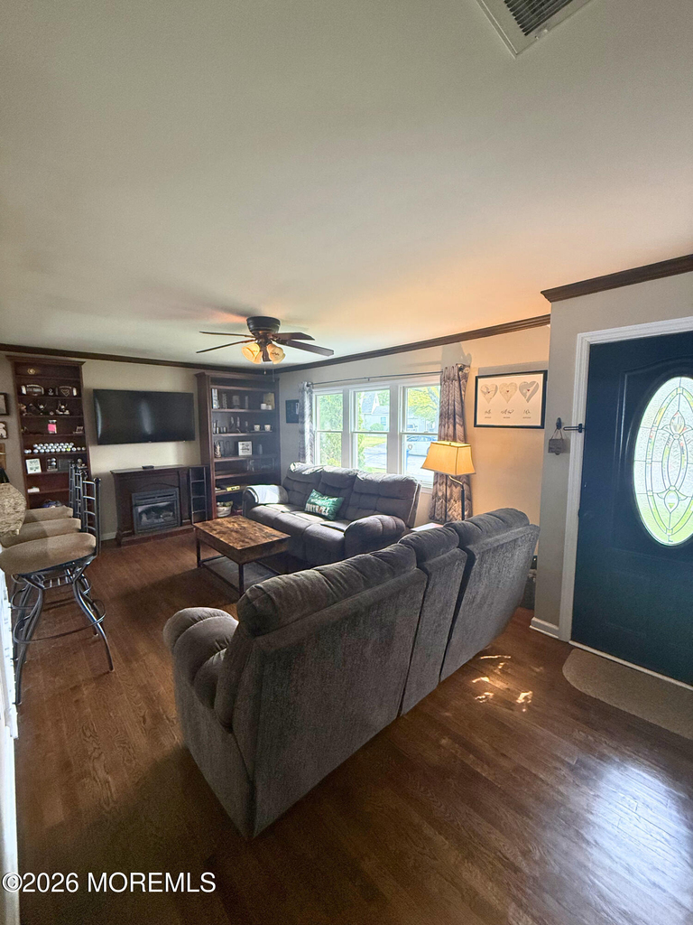 878 Salem Drive - Photo 5