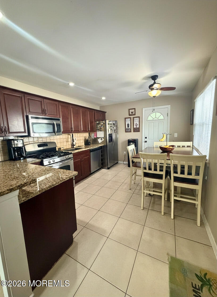 878 Salem Drive - Photo 6