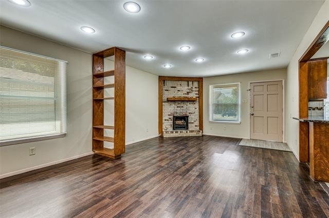 110 Crandall Road - Photo 2
