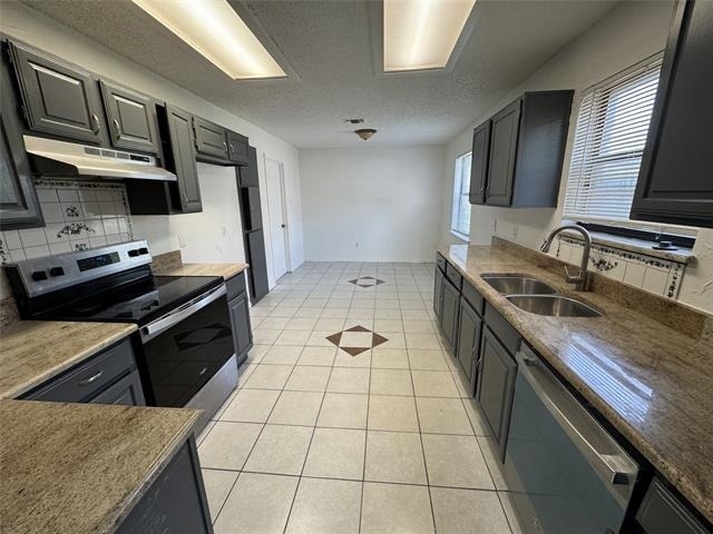 2122 Rainwood Court - Photo 3