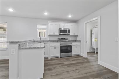 406 W 6th Street - Photo 2