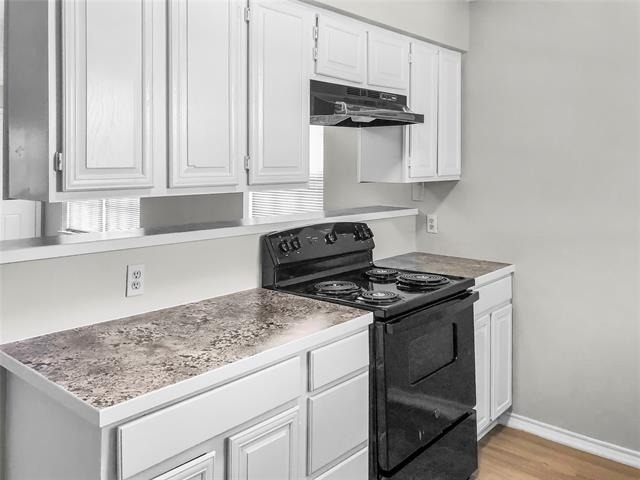 1114 Valley View Drive - Photo 4