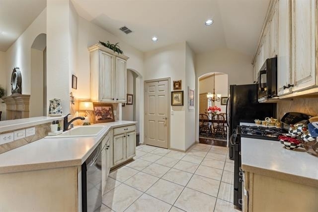 1312 Quaker Drive - Photo 9