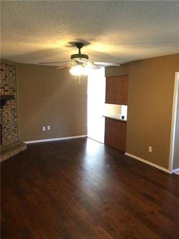 1828 Angelina Drive - Photo 2