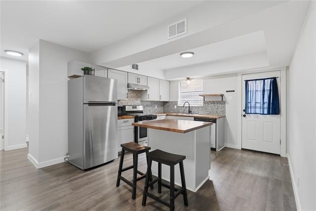10805 Lake Gardens Drive - Photo 4