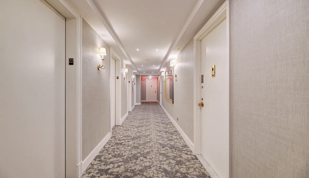 400 East 71st Street - Photo 3