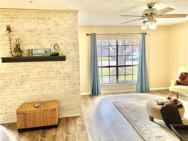 204 Hillcrest Street - Photo 3