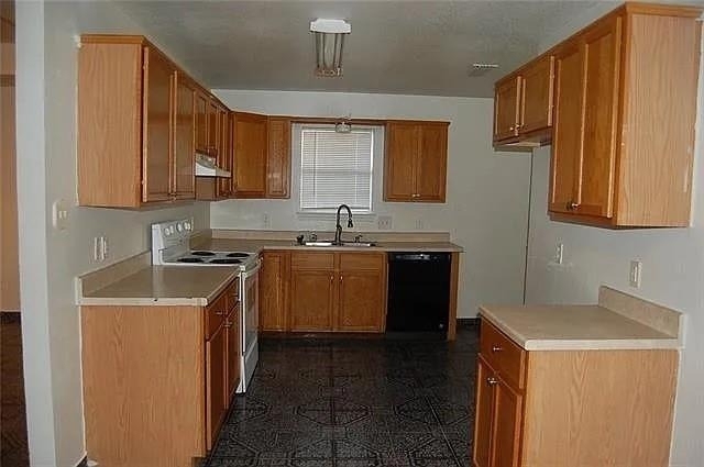 1202 Spell Avenue - Photo 4