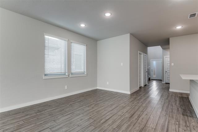 2412 Green River Road - Photo 3