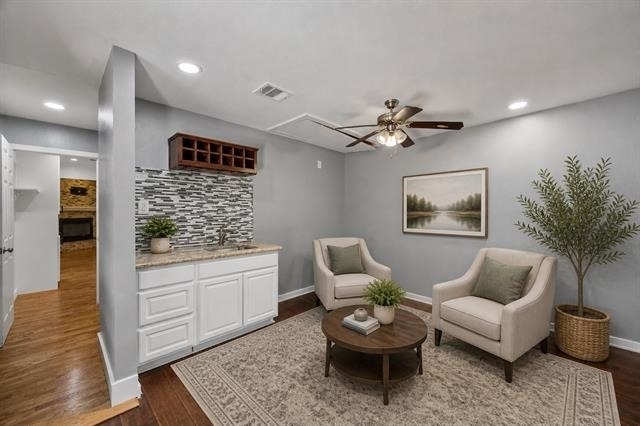 6315 Sachse Street - Photo 5