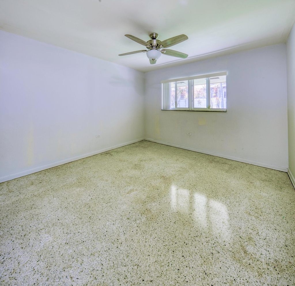 305 S Federal Highway - Photo 12