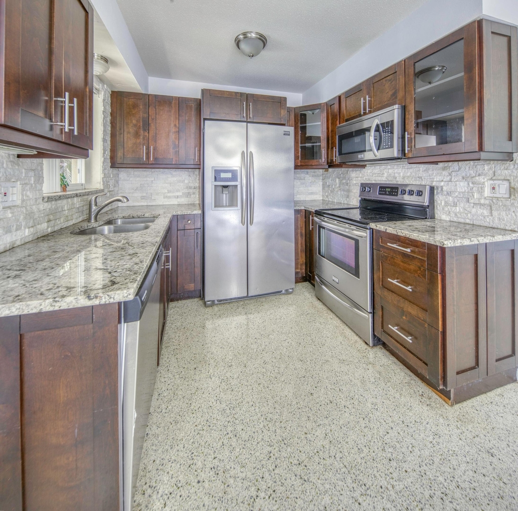 305 S Federal Highway - Photo 10