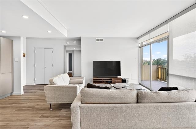 6211 Northwest Highway - Photo 4