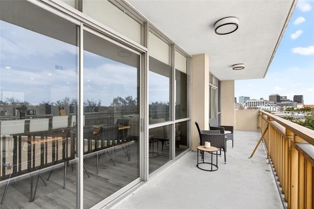 6211 Northwest Highway - Photo 22