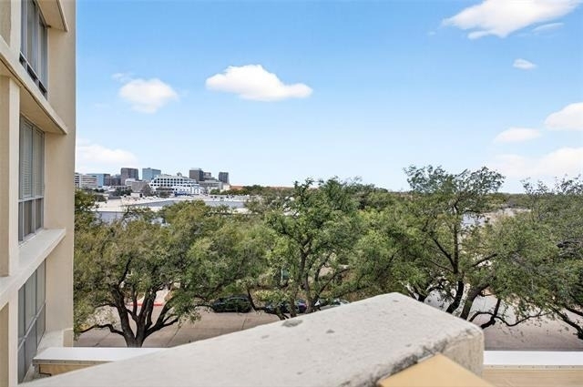6211 Northwest Highway - Photo 21