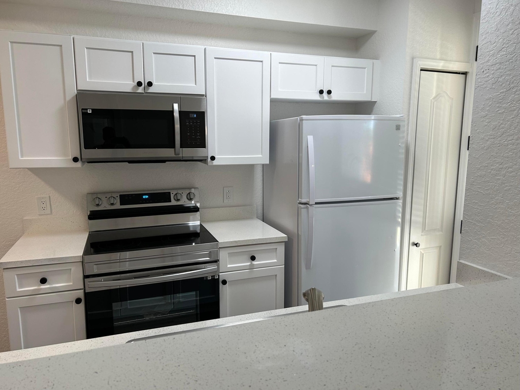 11035 Legacy Boulevard - Photo 2