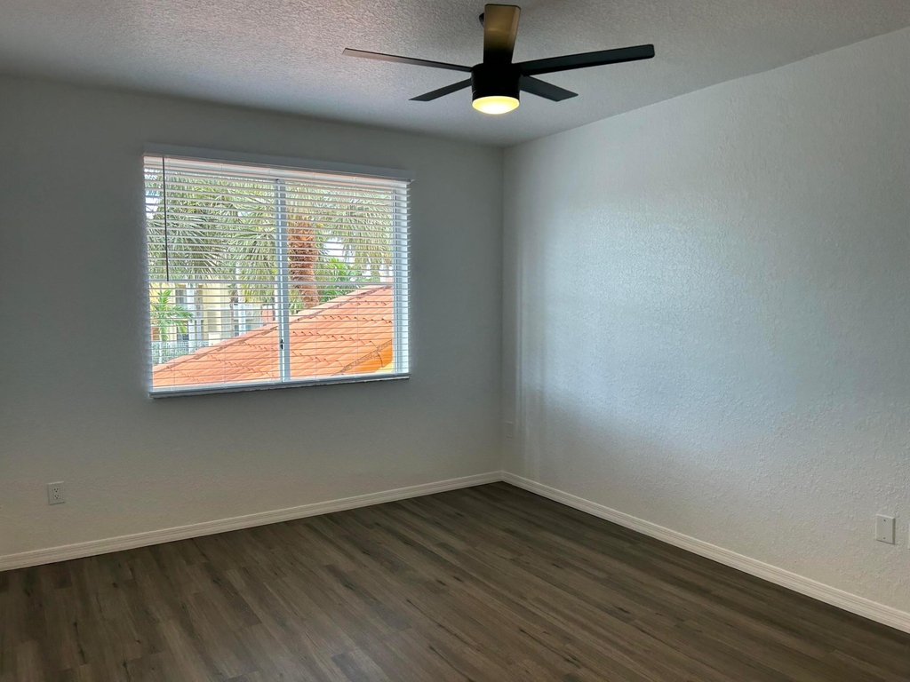 11035 Legacy Boulevard - Photo 6