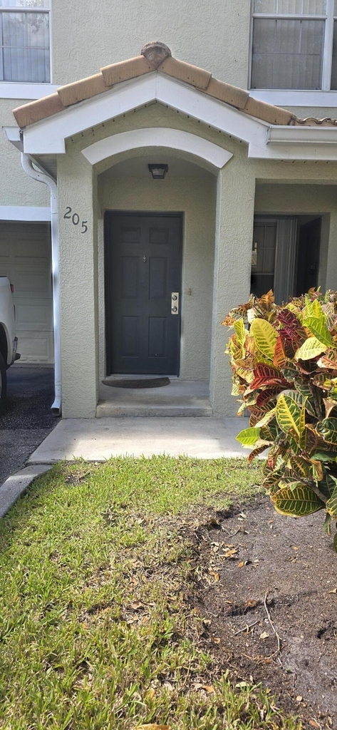108 Sw Peacock Boulevard - Photo 0