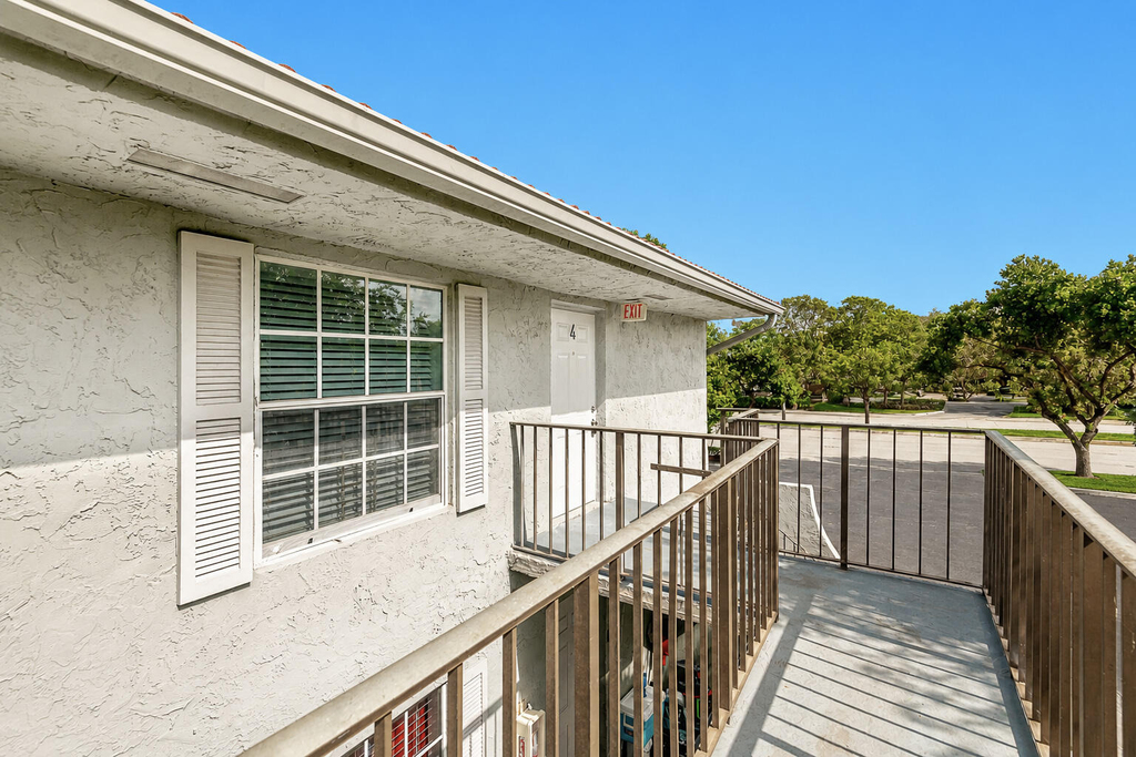 8706 W Sample Road - Photo 18
