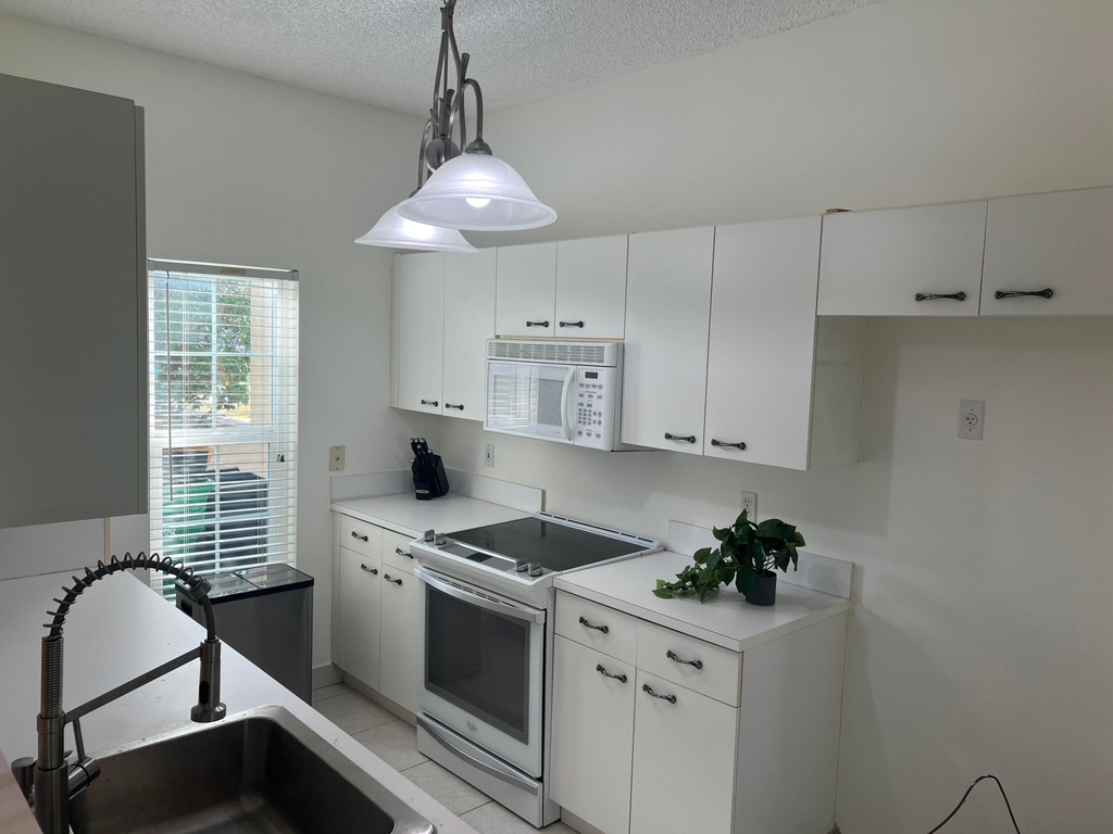 4878 Sw 32nd Terrace - Photo 3