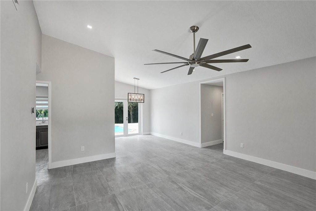 11627 Sw 50th Street - Photo 1