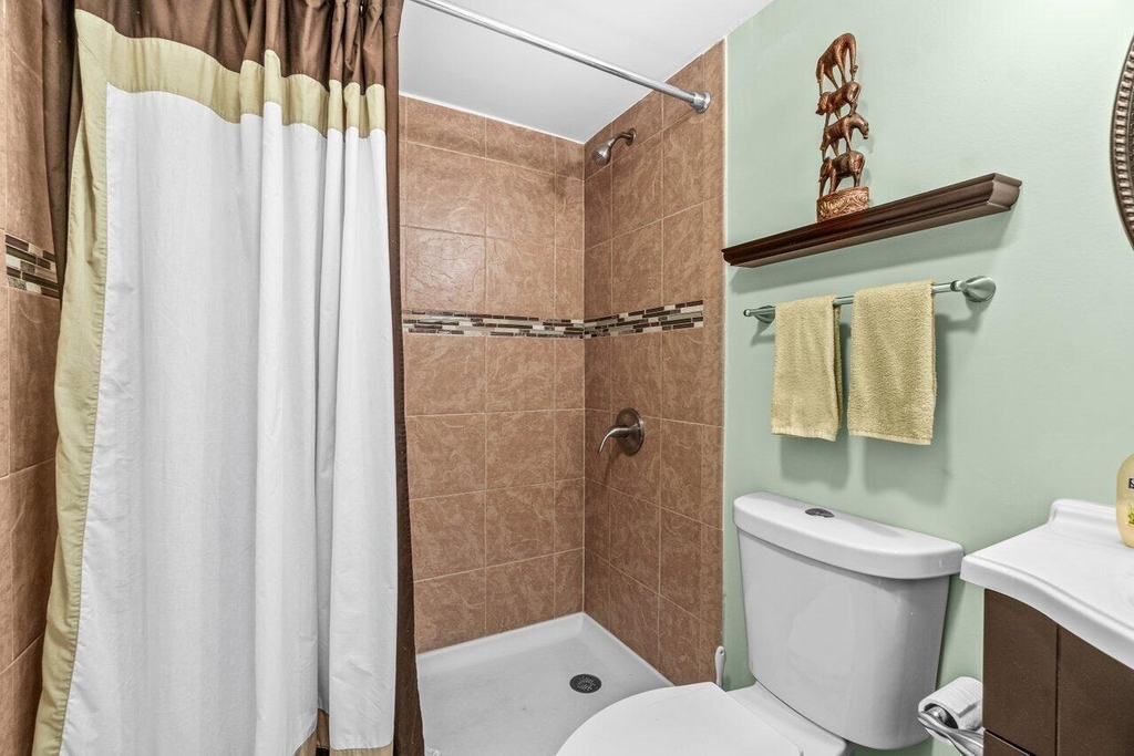 68 Suffolk B - Photo 14