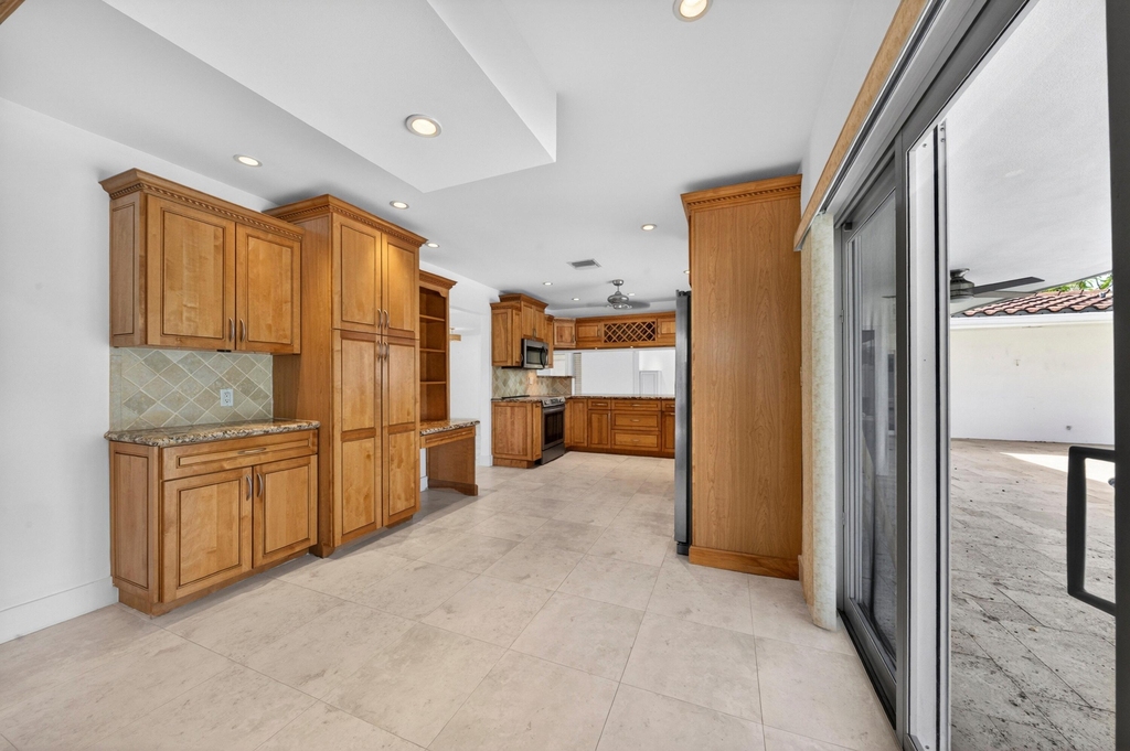 6251 Ne 20th Terrace - Photo 73