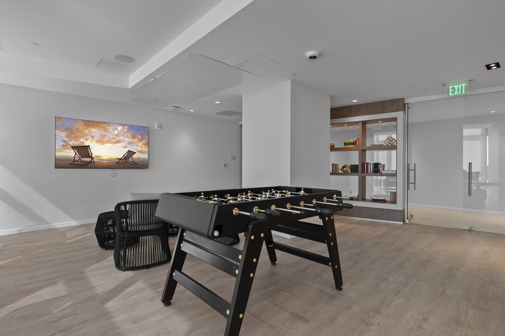 220 Lake Shore Drive - Photo 33
