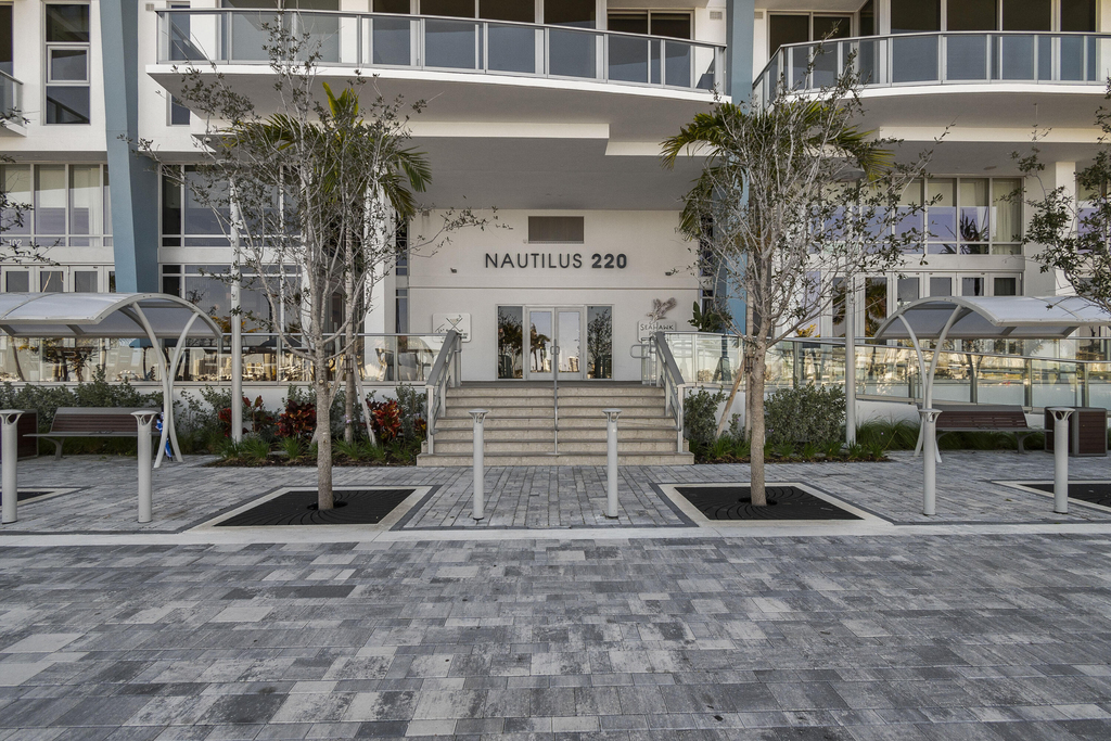 220 Lake Shore Drive - Photo 37