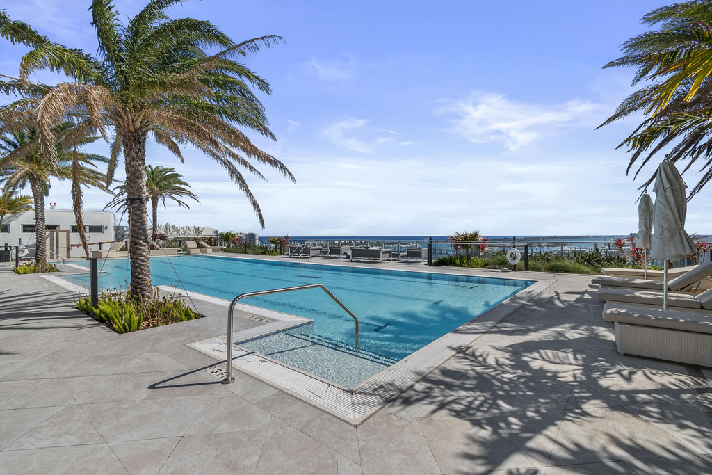220 Lake Shore Drive - Photo 10