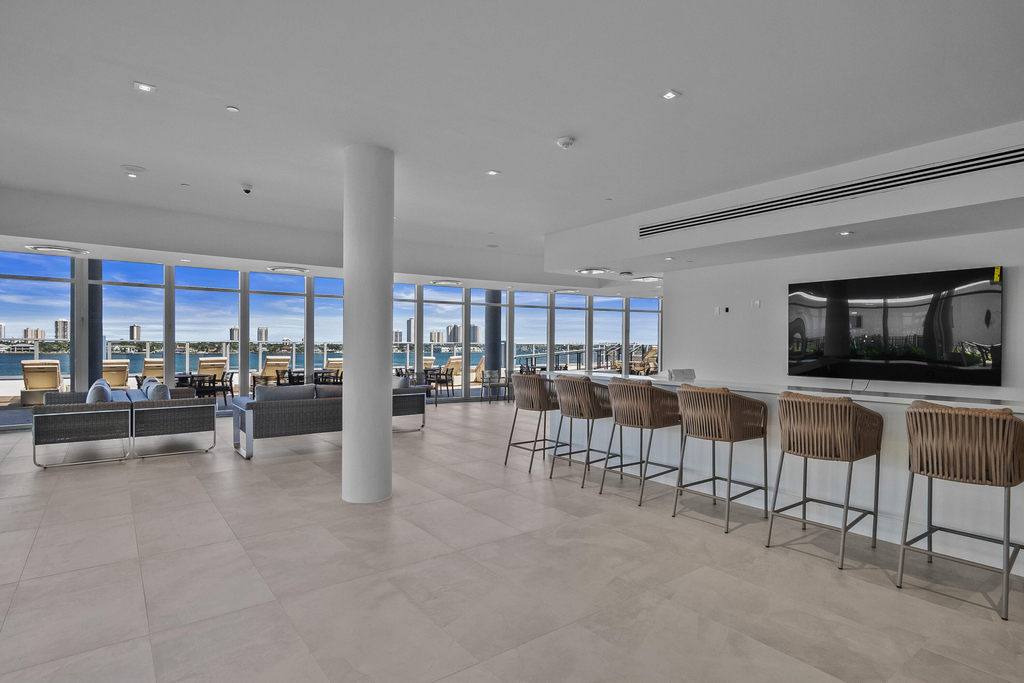 220 Lake Shore Drive - Photo 18
