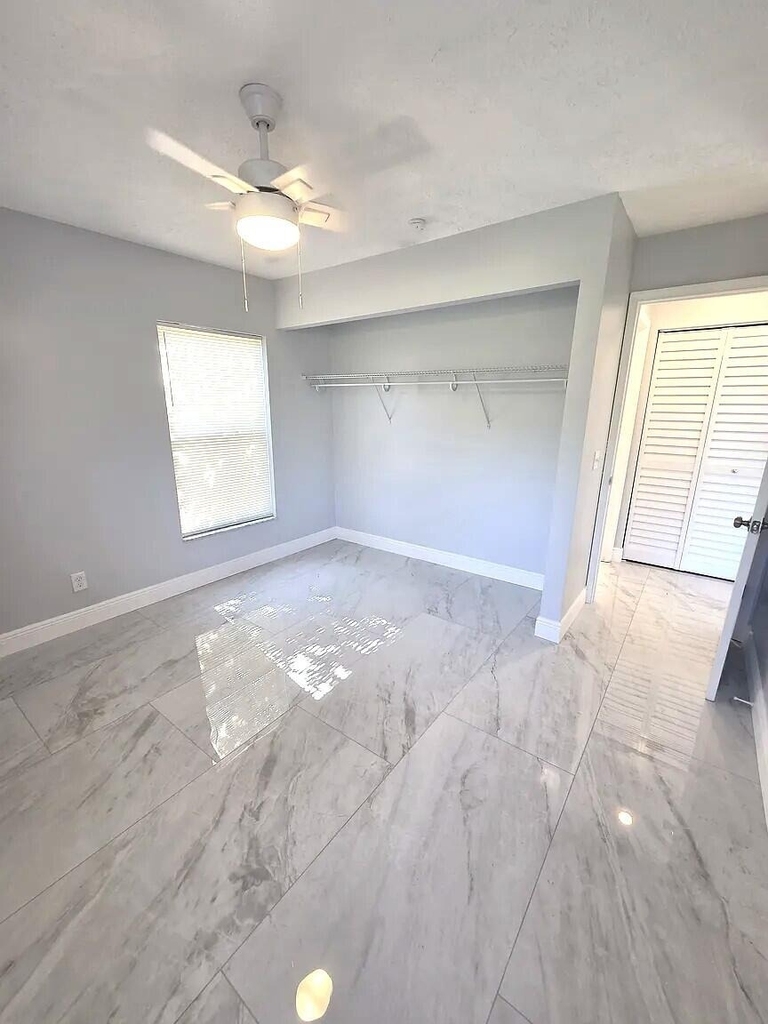 6551 Se Federal Highway - Photo 10