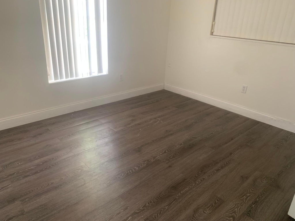 9640 Sw 1st Place - Photo 5