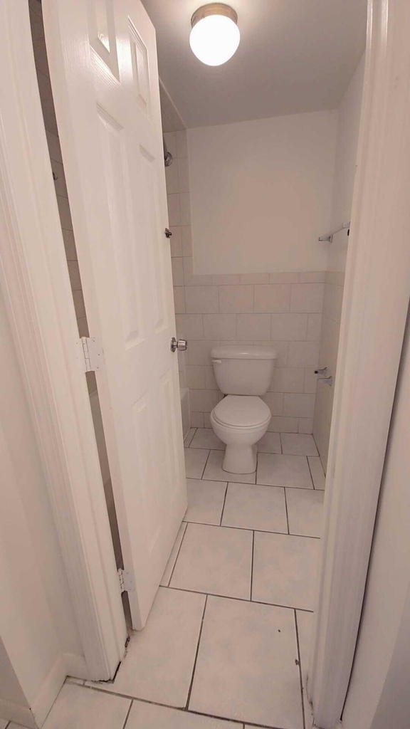 4111 Stirling Road - Photo 18