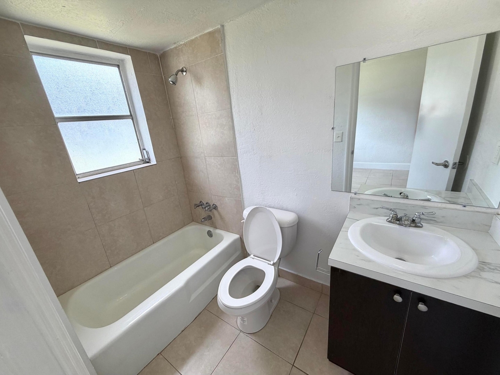 2119 Davie Boulevard - Photo 6