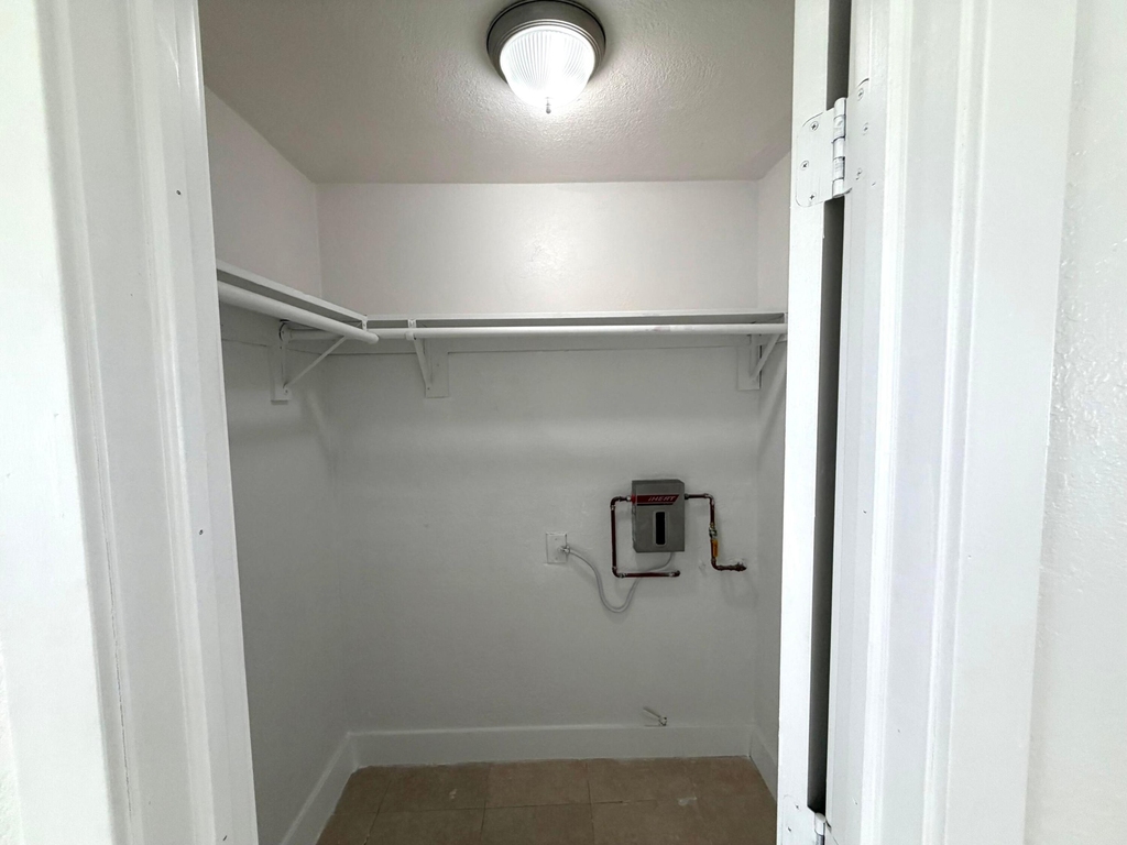 2119 Davie Boulevard - Photo 7