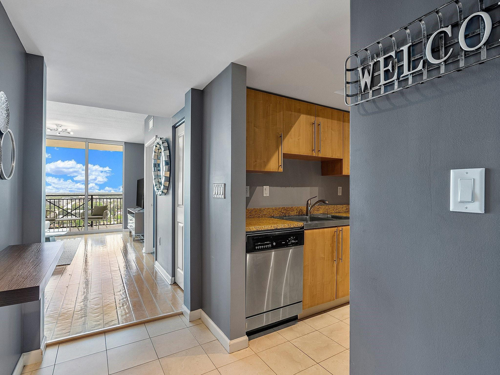 610 W Las Olas Boulevard - Photo 8