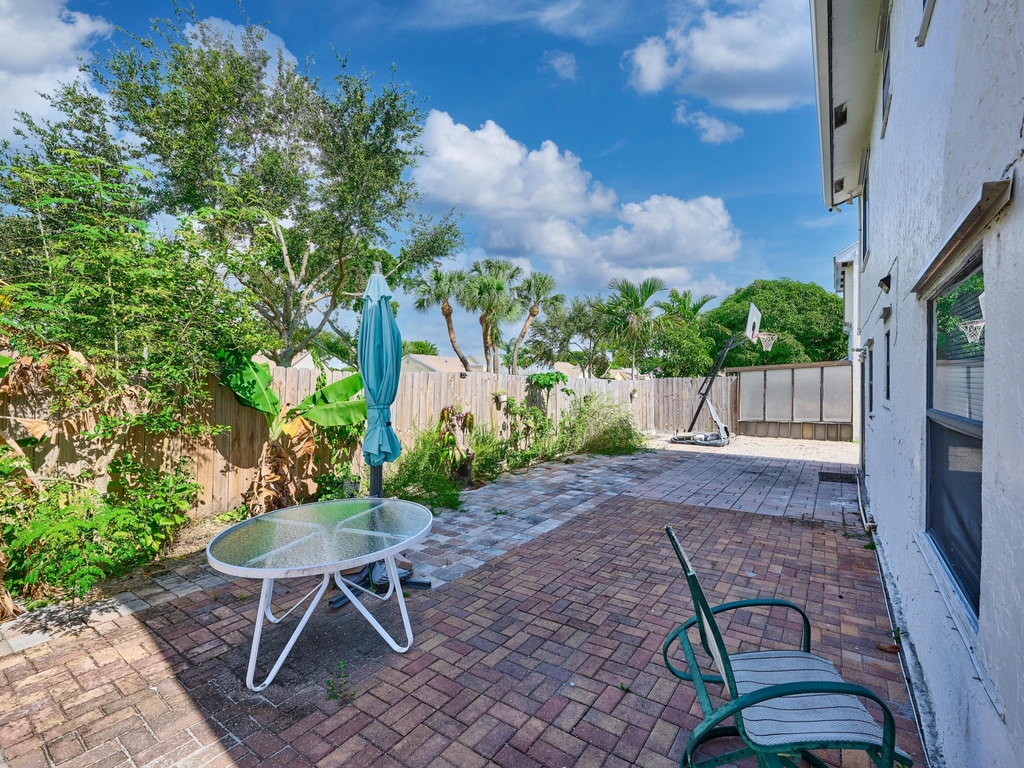 57 Peachtree Place - Photo 9