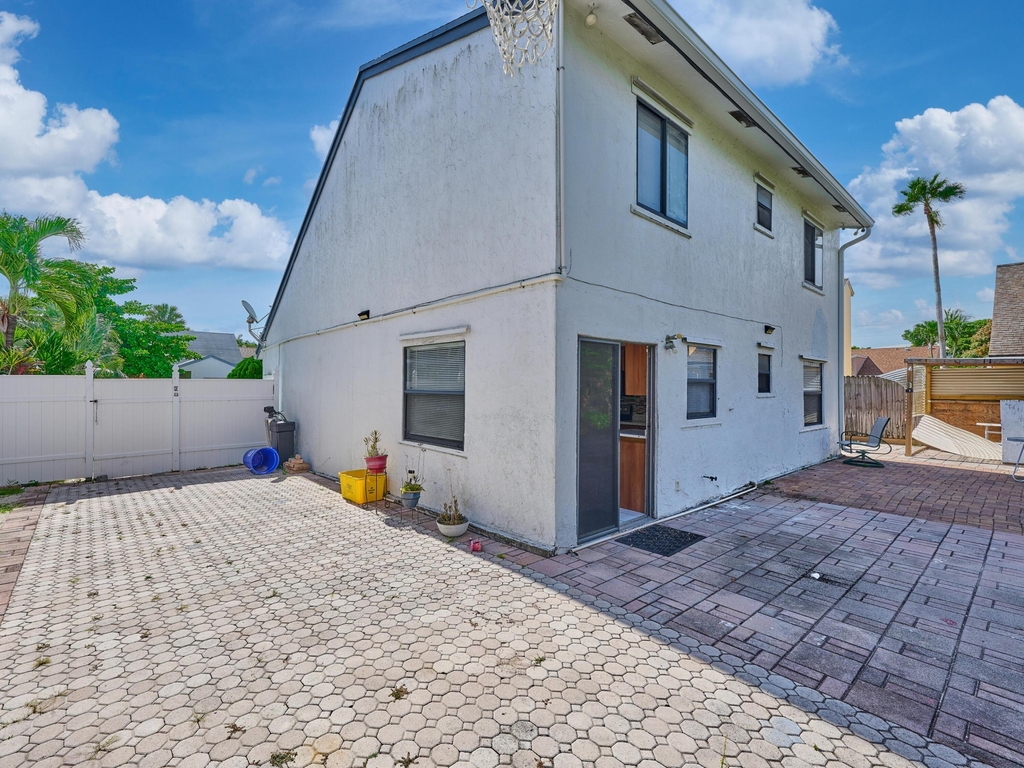 57 Peachtree Place - Photo 7