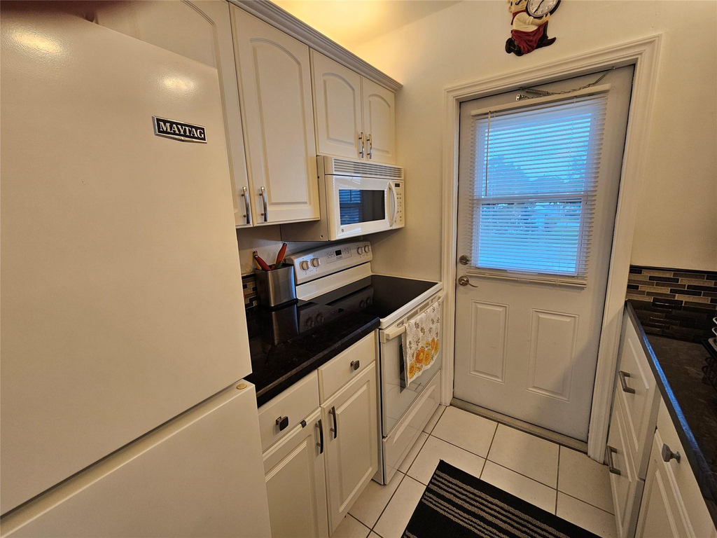 2751 E Golf Boulevard - Photo 13