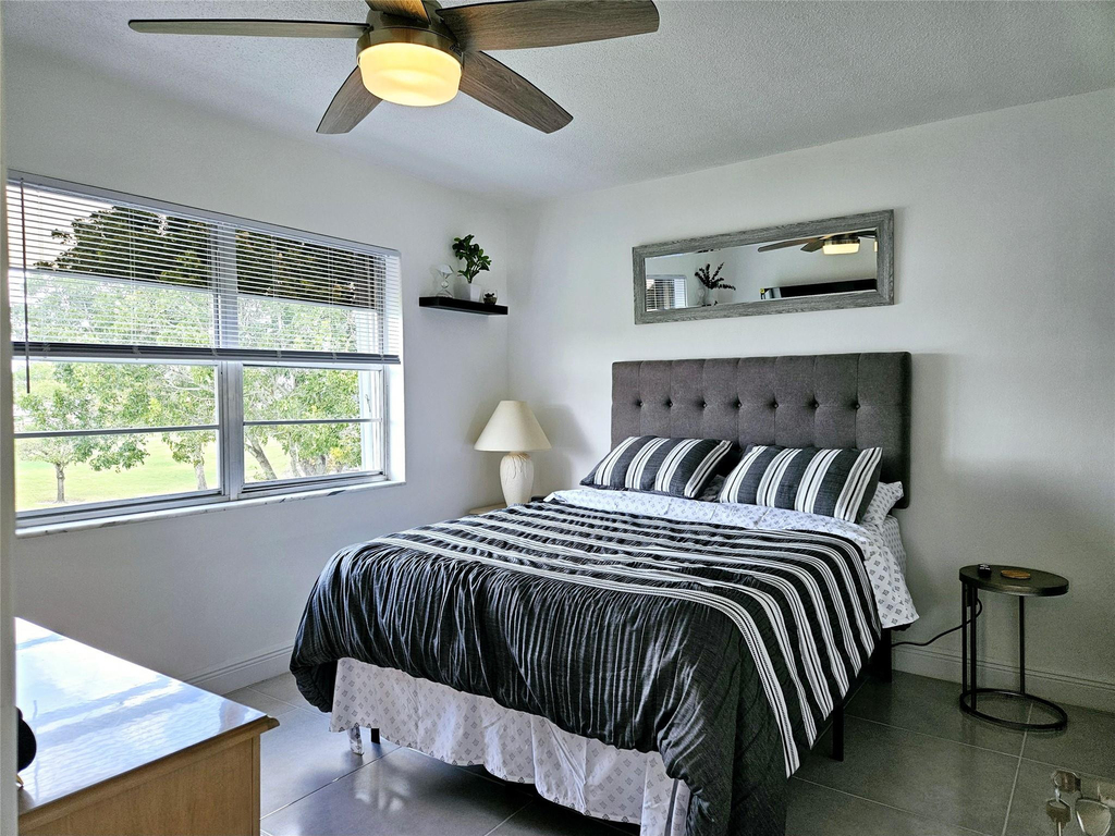 2751 E Golf Boulevard - Photo 7